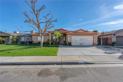 Photo of 623 Broken Arrow Ave, Bakersfield, CA 93307 (MLS # NS26004477)