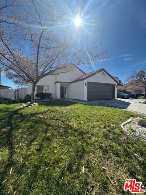 Photo of 4026 Kona Court, Palmdale, CA 93552 (MLS # 26656537)