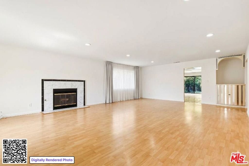 Photo of 22451 Dolorosa Street, Woodland Hills, CA 91367 (MLS # 26989507)
