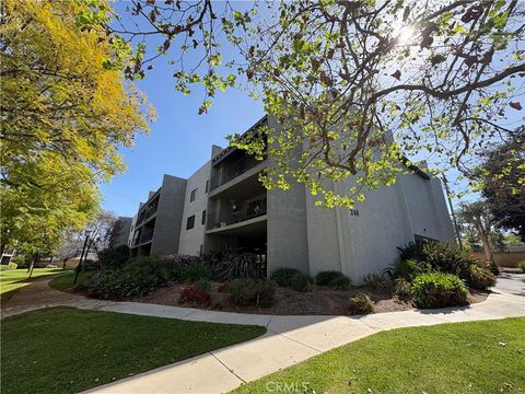 Photo of 246 E Fern Avenue #103, Redlands, CA 92373 (MLS # IV26072023)