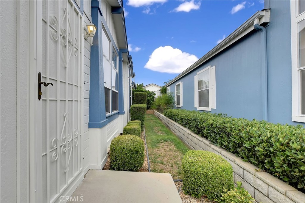 10961 Desert Lawn Drive 453