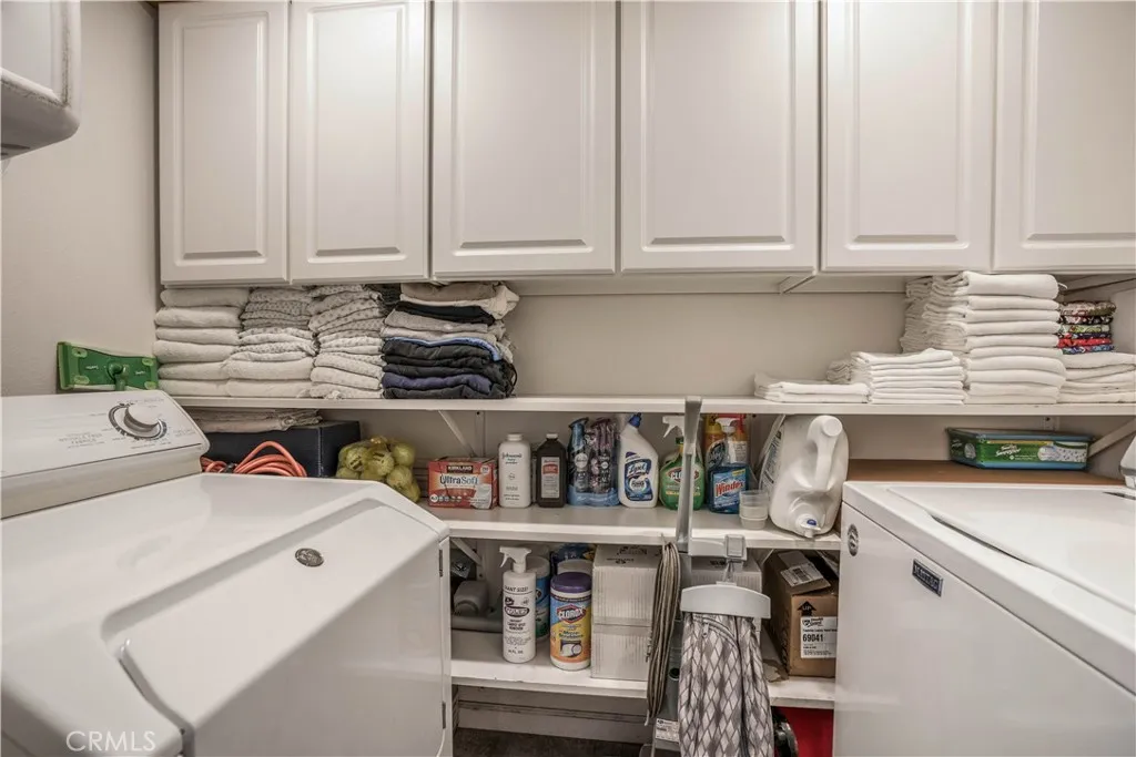 Woodland Hills, California 91367, United States, ,Commercial,Active,196103