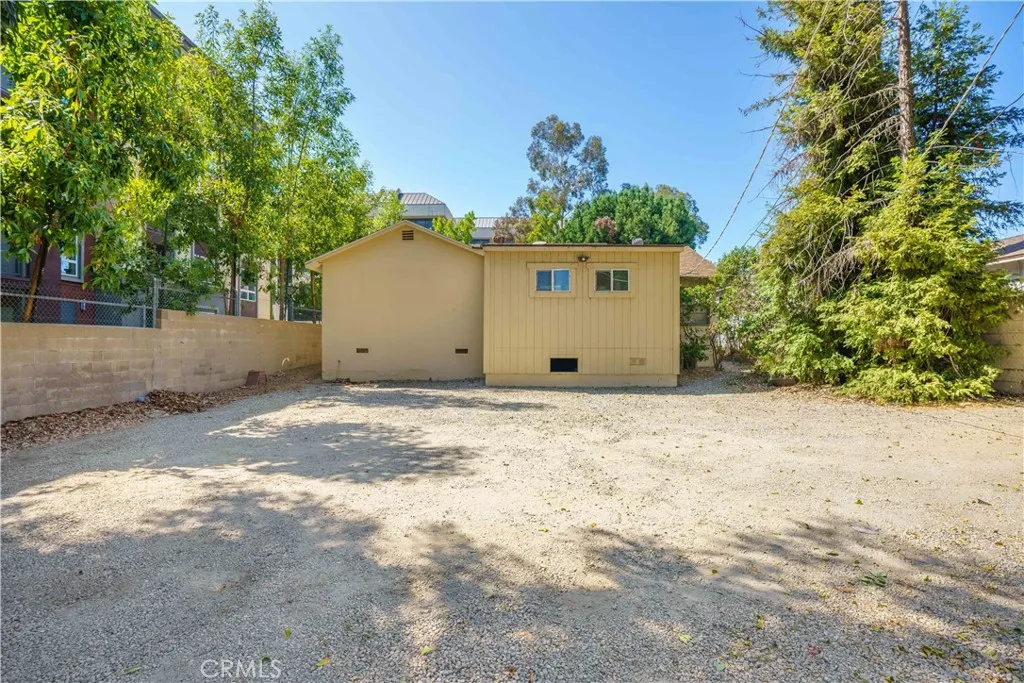 Woodland Hills, California 91367, United States, ,Commercial,Active,196103