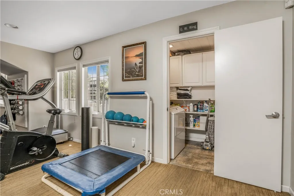 Woodland Hills, California 91367, United States, ,Commercial,Active,196103