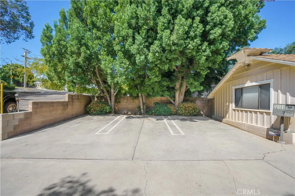 Woodland Hills, California 91367, United States, ,Commercial,Active,196103