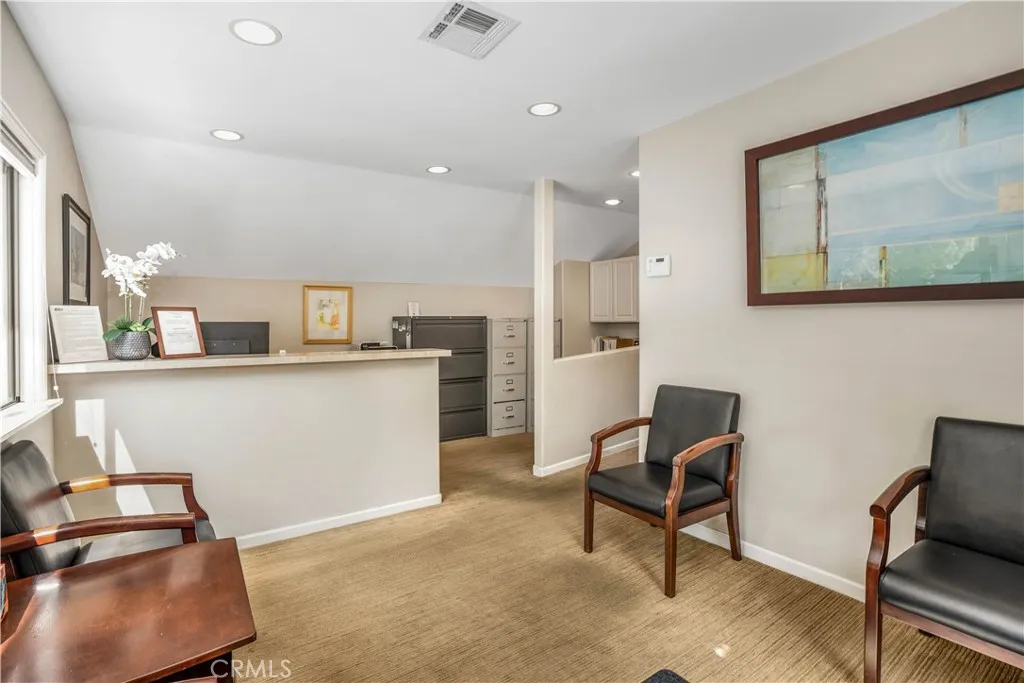 Woodland Hills, California 91367, United States, ,Commercial,Active,196103