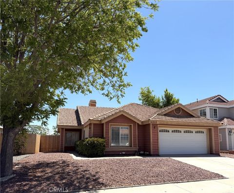 Photo of 16283 Salinas St, San Bernardino, CA 92394 (MLS # CV26094443)