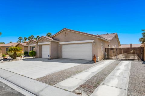 Photo of 81349 Avenida Esmeralda, Indio, CA 92201 (MLS # 219136053DA) Photo of 81349 Avenida Esmeralda, Indio, CA 92201 (MLS # 219136053DA)