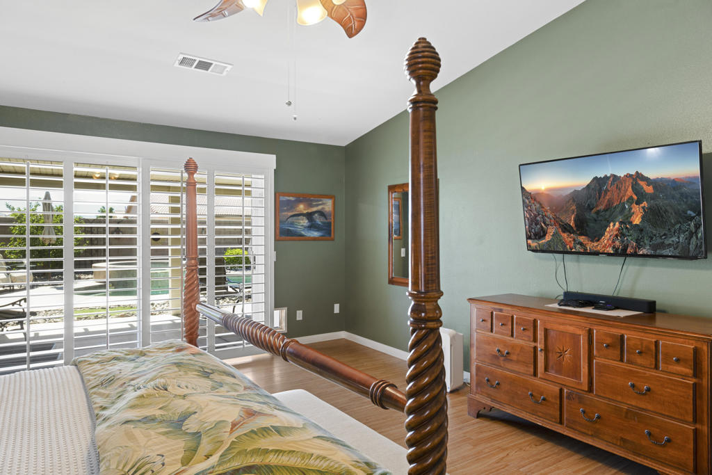 Las Brisas North - Residential
