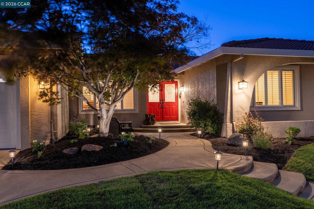 64 Calistoga Ct