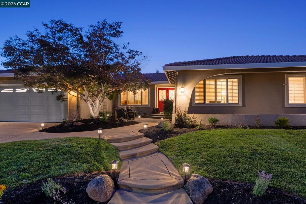 64 Calistoga Ct