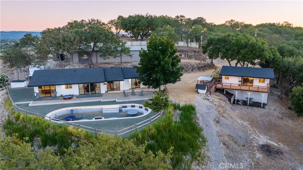 840 Madrone