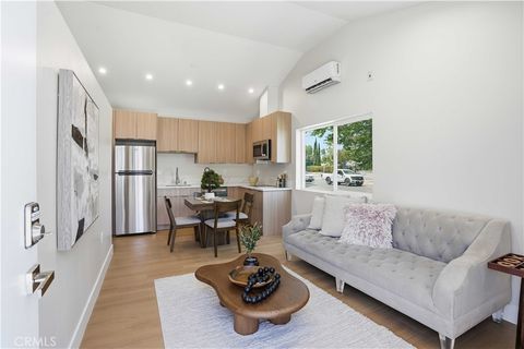 Tiny photo for 6670 Platt AVE, West Hills, CA 91307 (MLS # SR26102717)