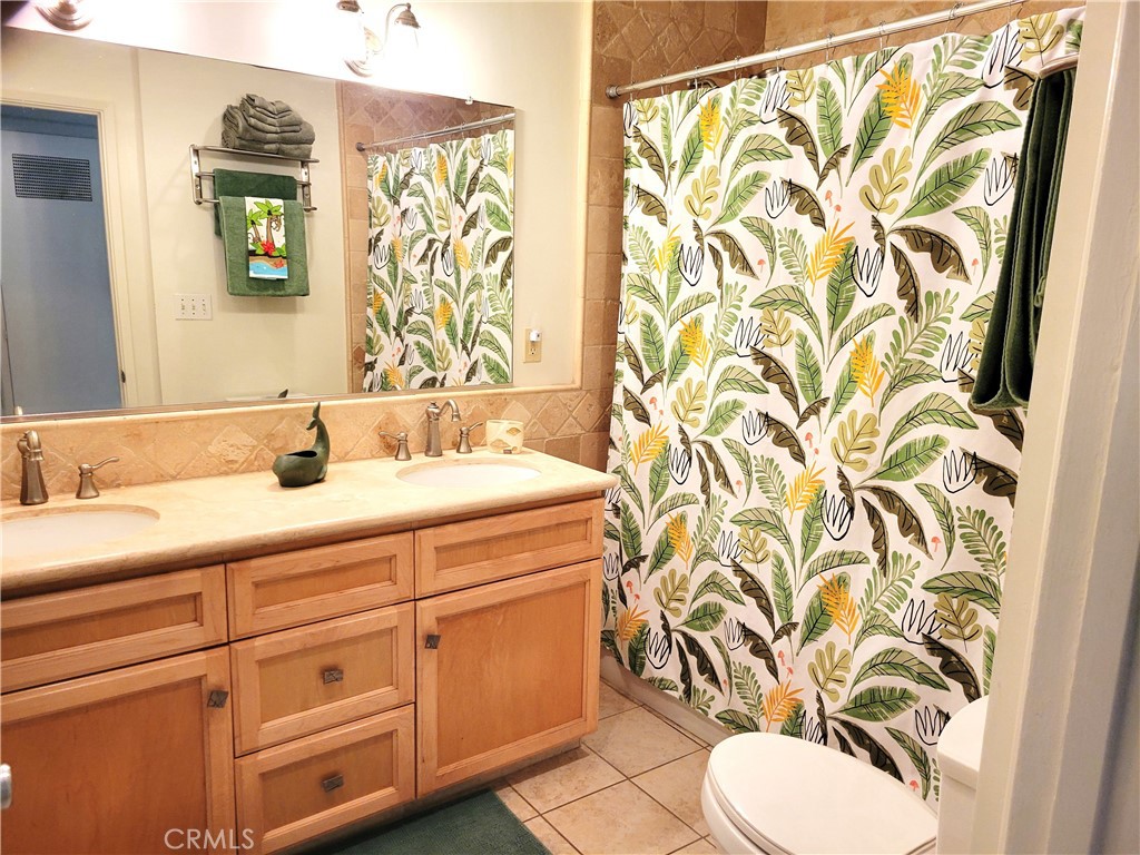 Old Town (OLDT) - Residential Lease