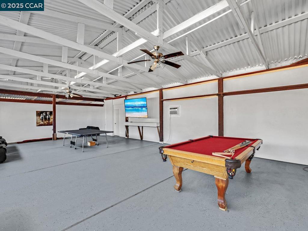 RURAL/RANCH - Residential