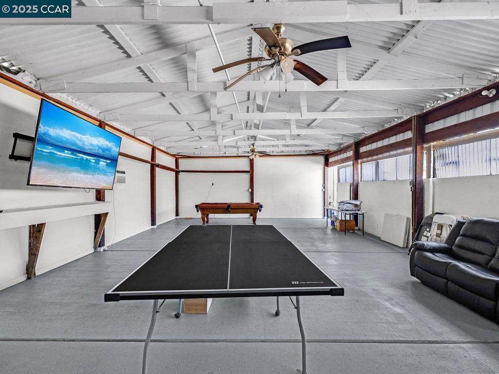 RURAL/RANCH - Residential