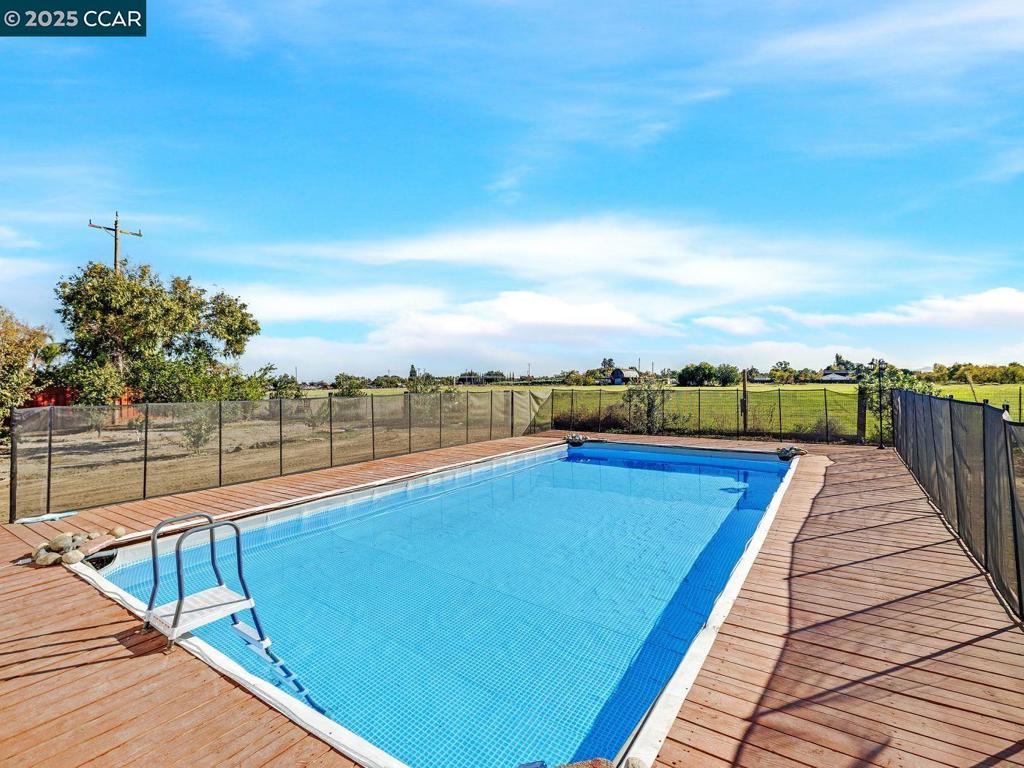 RURAL/RANCH - Residential