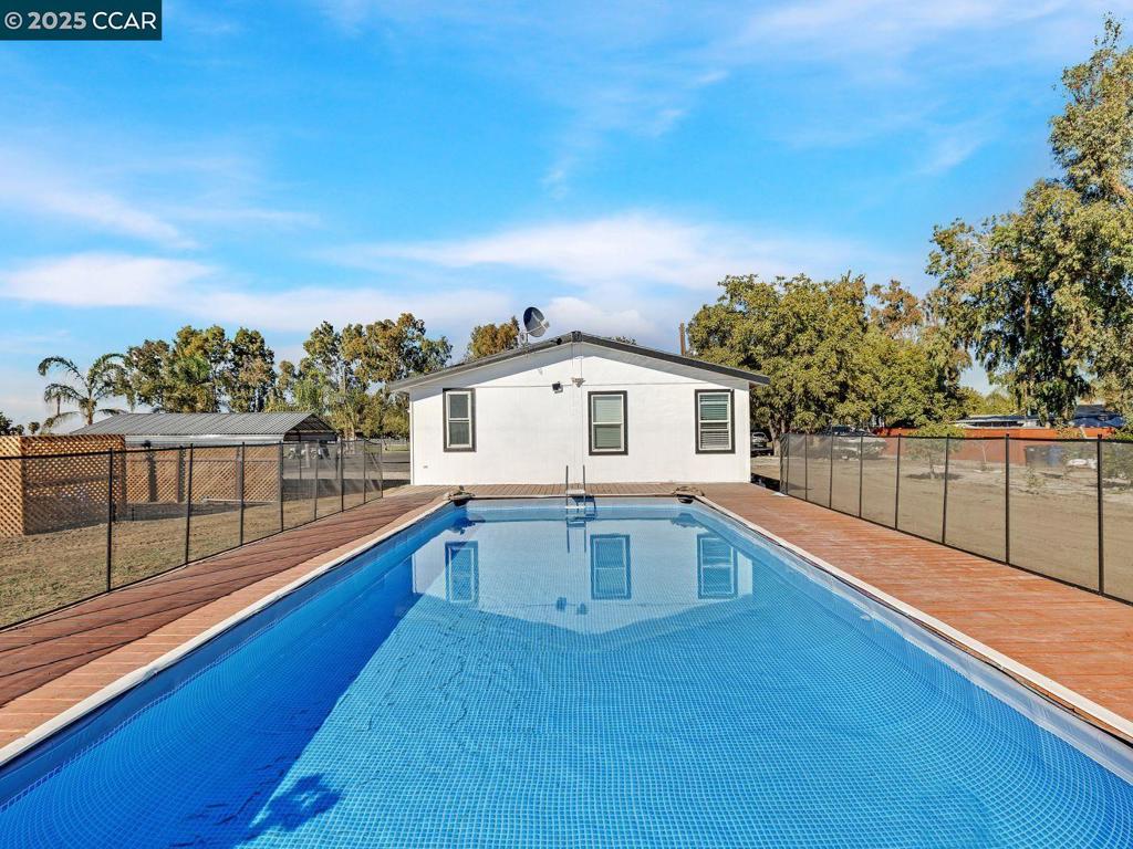 RURAL/RANCH - Residential