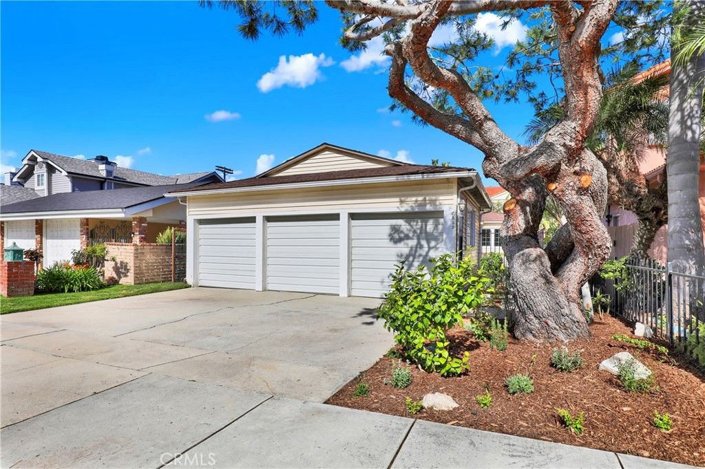 Photo of 7839 W 80th Street, Playa Del Rey, CA 90293 (MLS # OC26040967)