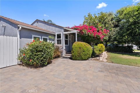 6443 Bakman North Hollywood CA 91606