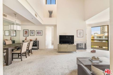 2131 Century Park Lane 402 Los Angeles CA 90067