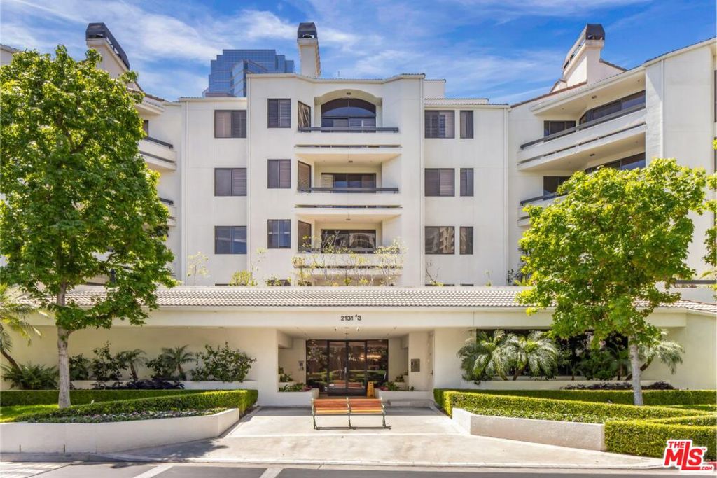 2131 Century Park Lane 402