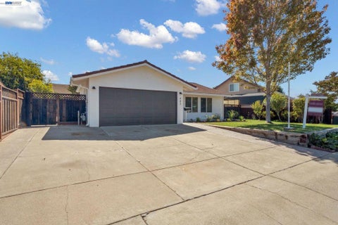 Photo of 443 Colusa Way WAY, Livermore, CA 94551 (MLS # 41149208)