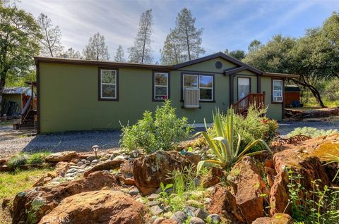 Photo of 152 Rocky Top RD, Oroville, CA 95965 (MLS # OR26106265)