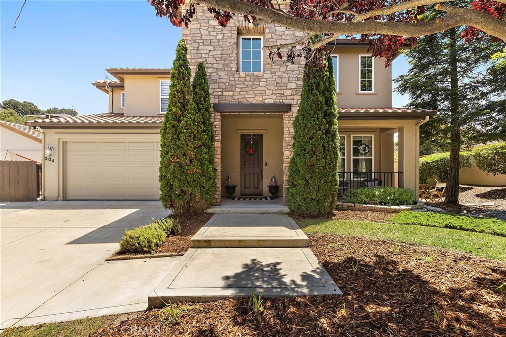 204 Vista Del Rio Court