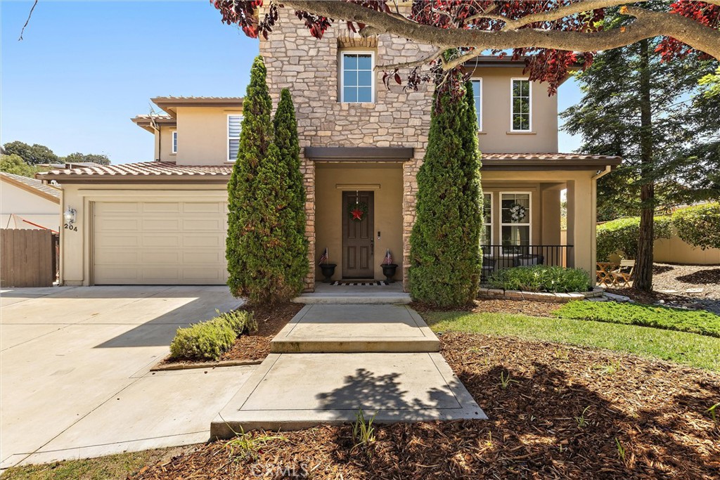 204 Vista Del Rio Court