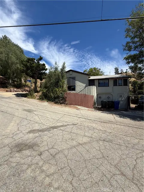 MLS: IV26148960