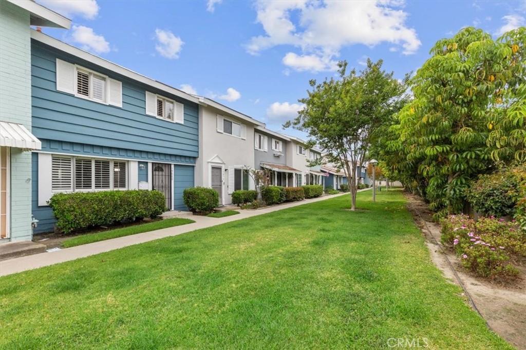 19880 Berkshire Lane