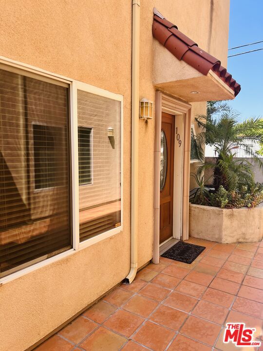 5719 Camellia Avenue 109