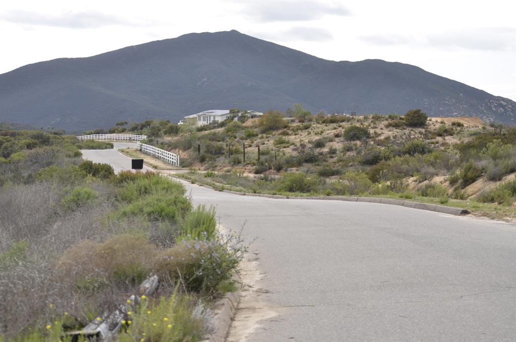 4391 Montiel Truck Trl