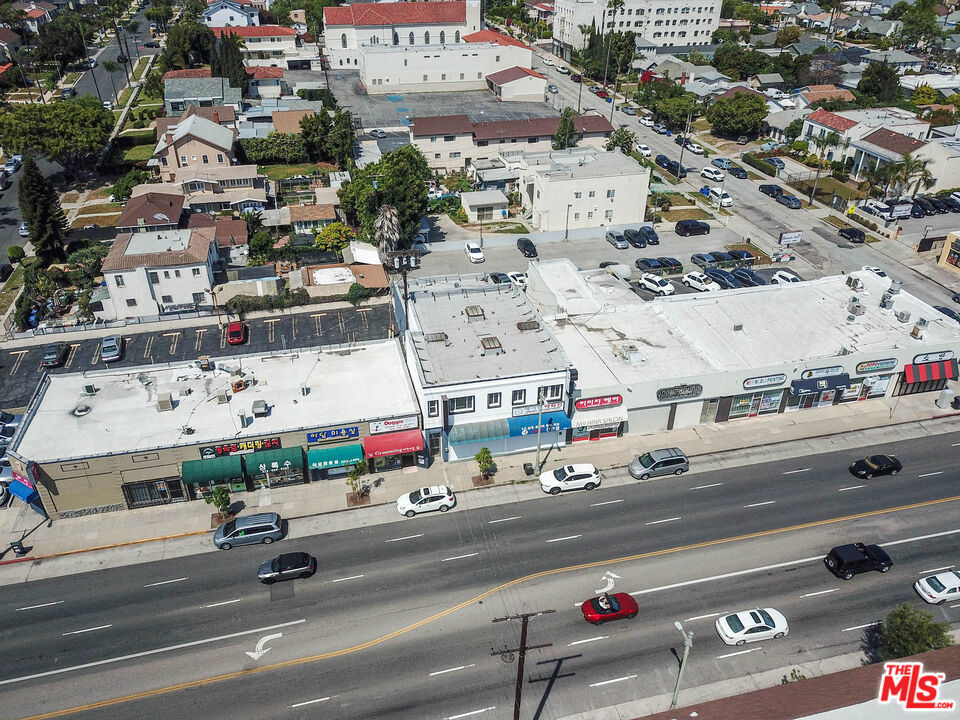 4015 W Olympic Boulevard