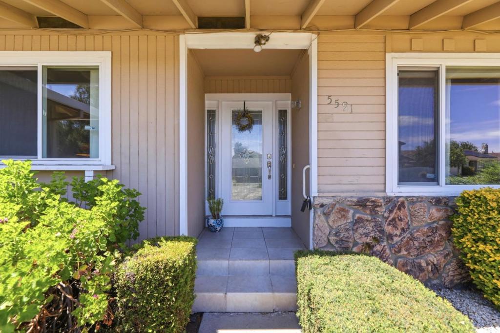 5591 Shadowcrest Way, San Jose CA 95123