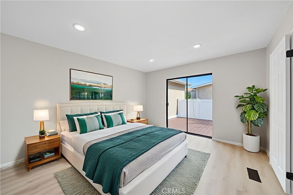 25888 Via Lomas 20