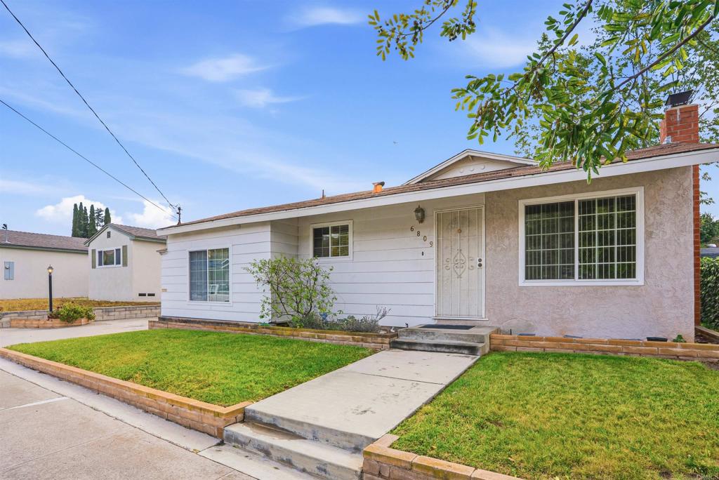 6809 Ballinger Avenue