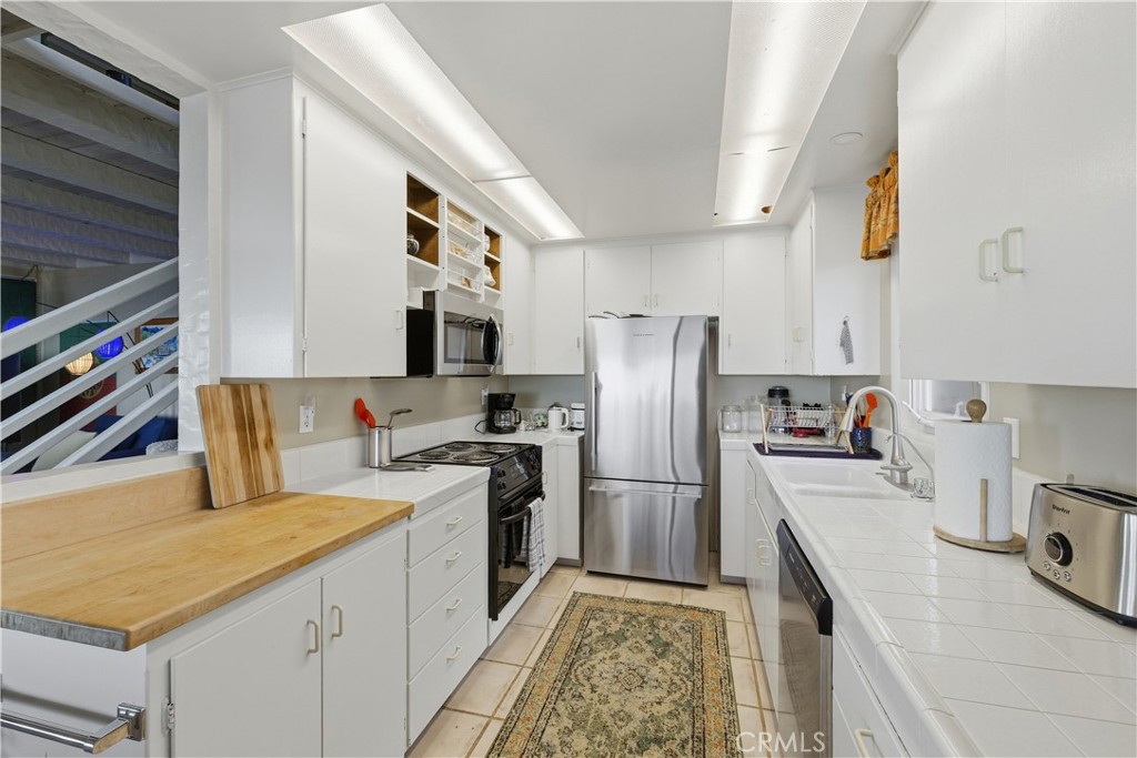 3870 W Pacific Coast Hwy