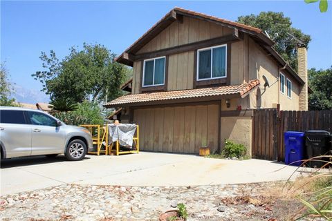 Photo of 1580 Lakewood Way, Upland, CA 91786 (MLS # TR26075433)