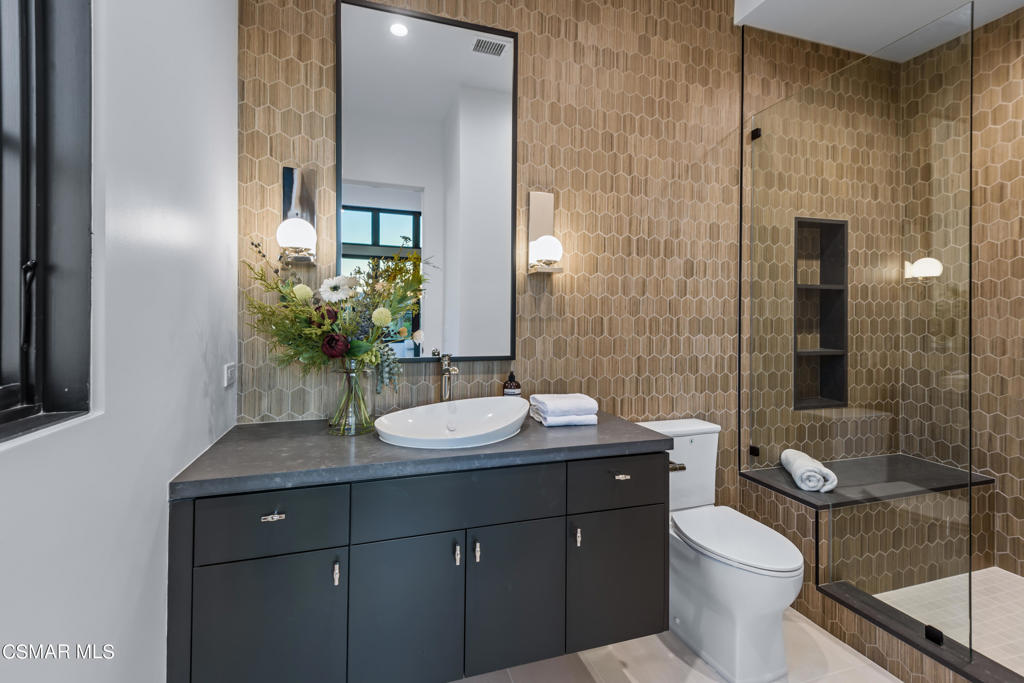 Unknown-999 - Residential