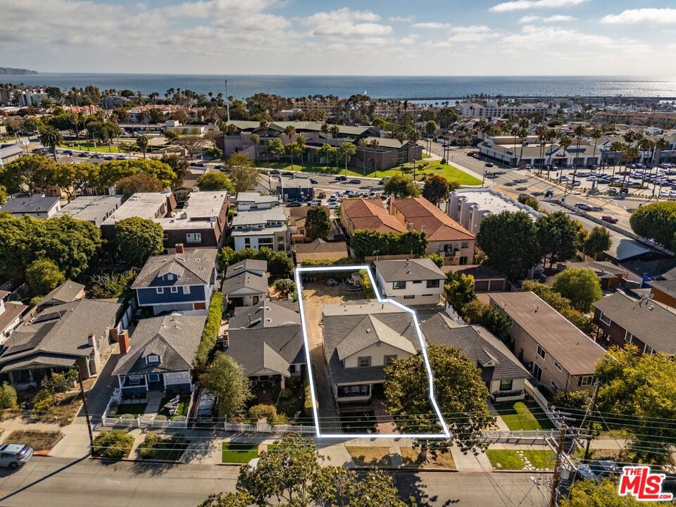 319 N Gertruda Avenue