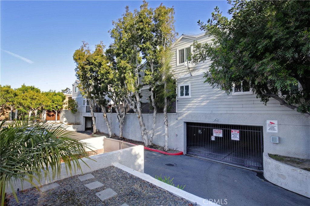 unknown - Residential Lease