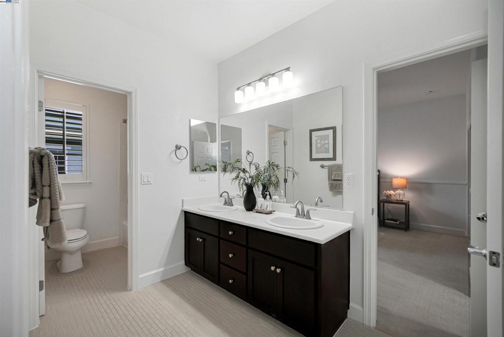 MOUNTAIN HOUSE - Residential