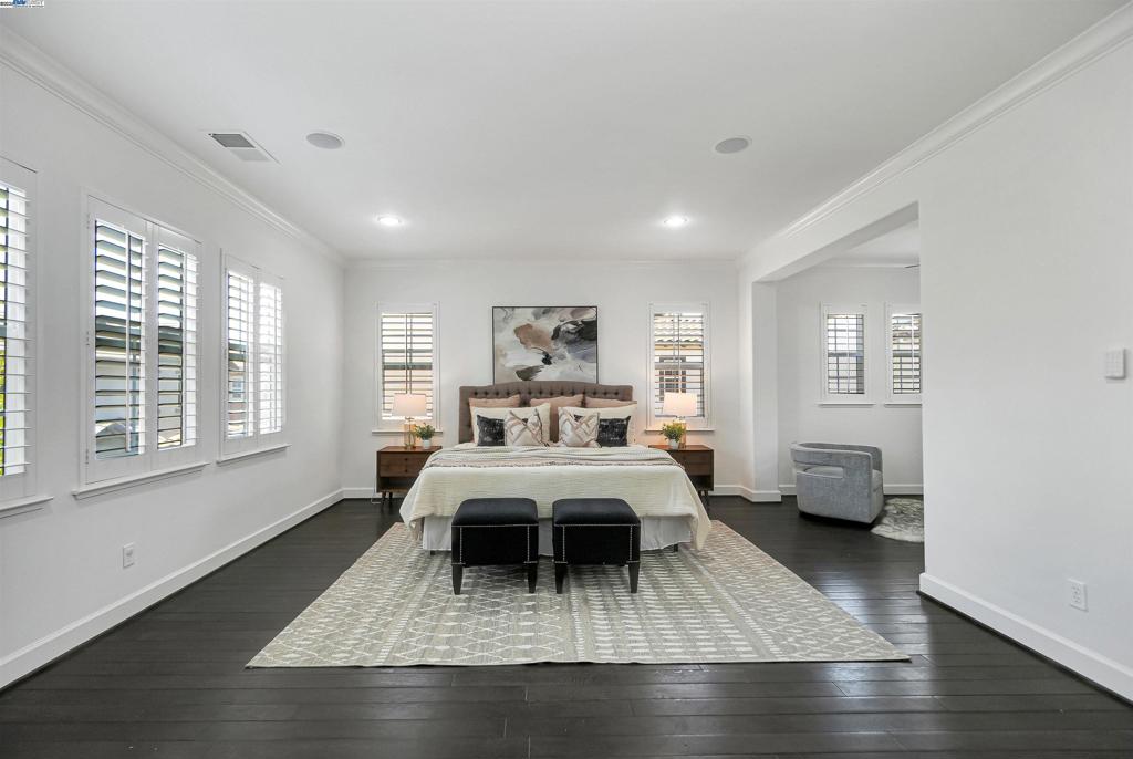 MOUNTAIN HOUSE - Residential