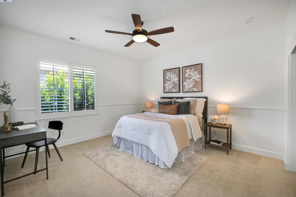 MOUNTAIN HOUSE - Residential