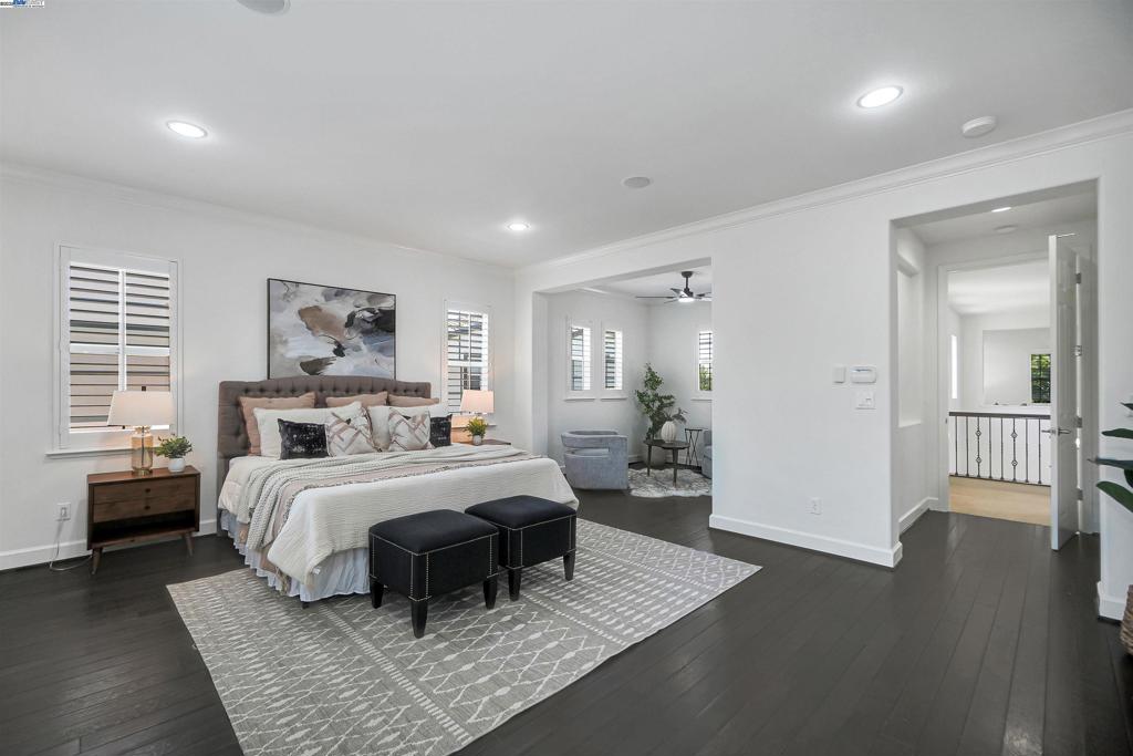 MOUNTAIN HOUSE - Residential