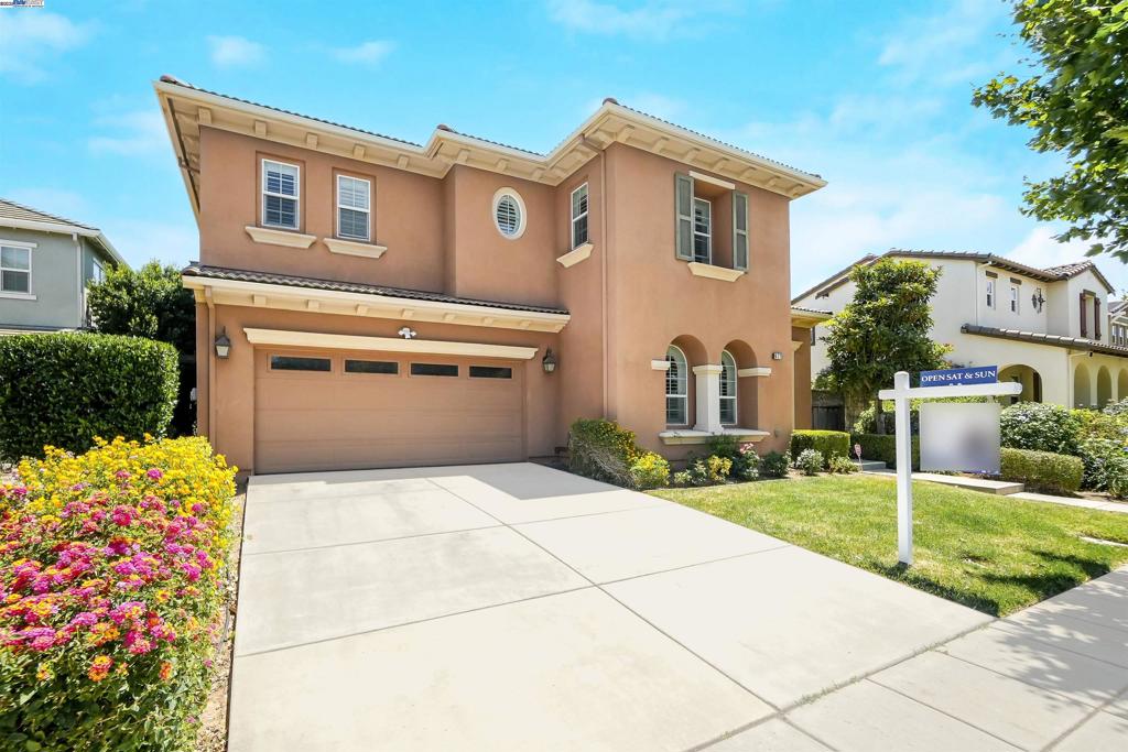 MOUNTAIN HOUSE - Residential