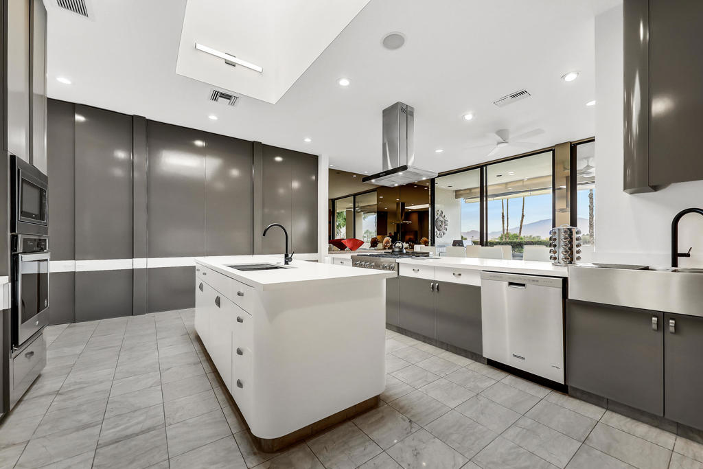 Los Altos - Residential Lease