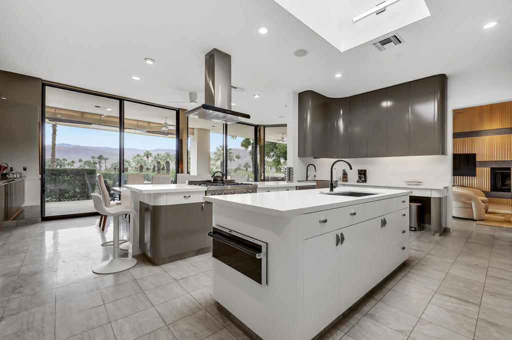 Los Altos - Residential Lease